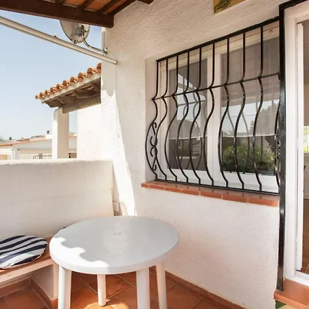 Casita En Empuriabrava Con Jardin Av-17 Girona