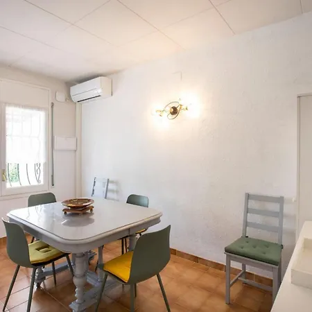 Casita En Empuriabrava Con Jardin Av-17 Dom wakacyjny Girona