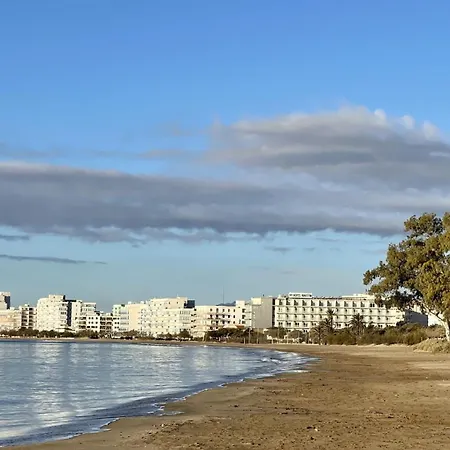 Holiday home Casita En Empuriabrava Jardin