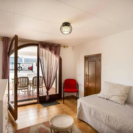 Casita En Empuriabrava Con Jardin Av-17 Casa de Férias *