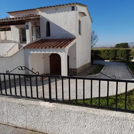 Casita En Empuriabrava Con Jardin Av-17 Dom wakacyjny