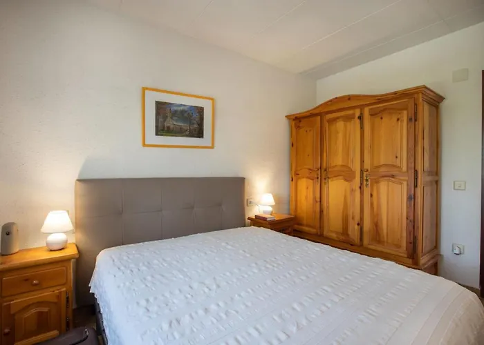 Дом отдыха Casita En Empuriabrava Con Jardin Av-17 Жирона