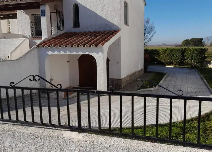 Casita En Empuriabrava Con Jardin Av-17 Дом отдыха